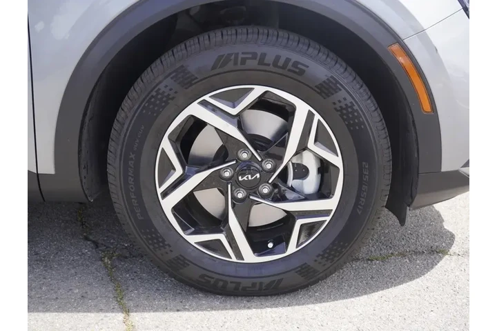 $20701 : Kia Sportage 2024 LX 4dr SUV image 8