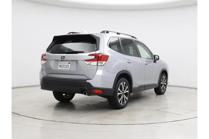 $30998 : Subaru Forester 2023 AWD Lim image 8