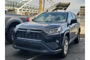 $23300 : Toyota RAV4 2021 AWD XLE 4dr thumbnail