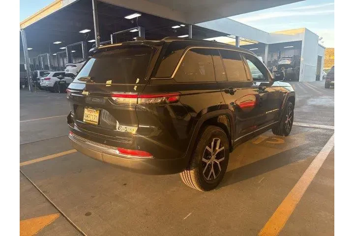 $36515 : Jeep Grand Cherokee 2024 4x4 image 5