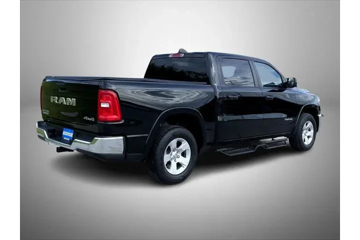 $39449 : Ram 1500 2025 4x4 Big Horn 4 image 5