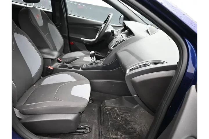 $16394 : Ford Focus 2017 ST 4dr Hatch image 7