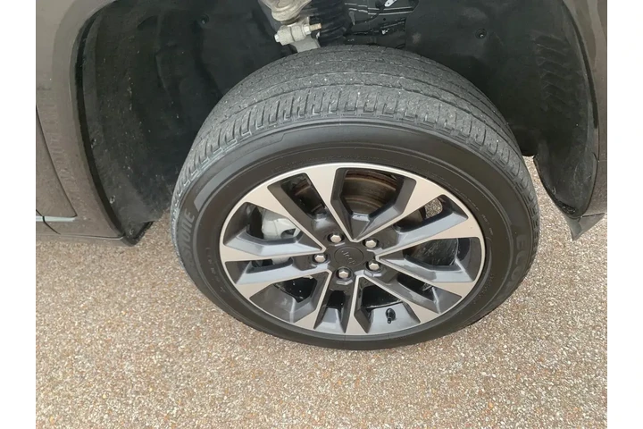 $38988 : Jeep Grand Cherokee 2024 4x4 image 10