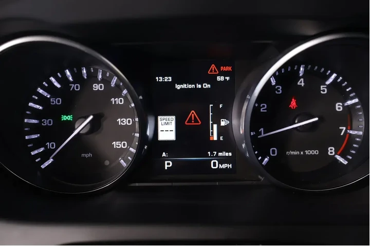 $8999 : Land Rover Discovery Sport 2 image 4