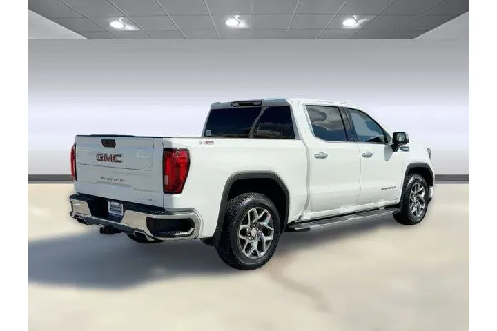 $39896 : GMC Sierra 1500 2023 4x4 SLT image 9