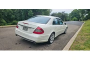 $6895 : 2009 Mercedes-Benz E-Class E thumbnail