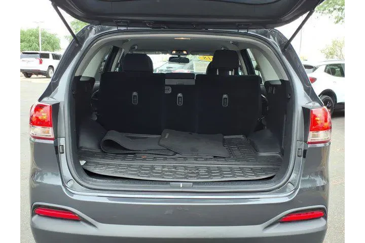 $14999 : Kia Sorento 2018 LX 4dr SUV image 10