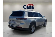 $29982 : Jeep Grand Cherokee L 2023 4 thumbnail