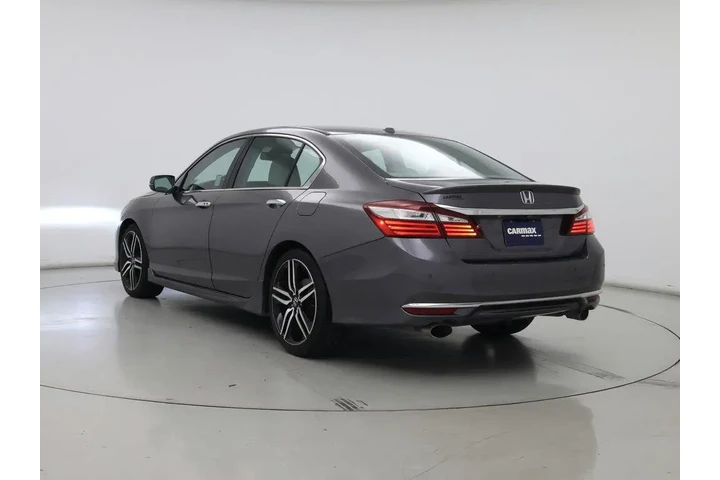 $17998 : Honda Accord 2017 Touring 4d image 2