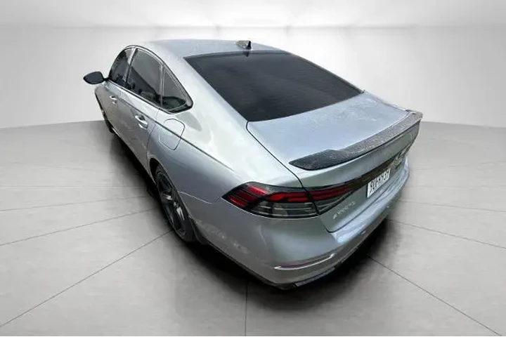 $34995 : Honda Accord Hybrid 2024 Spo image 3
