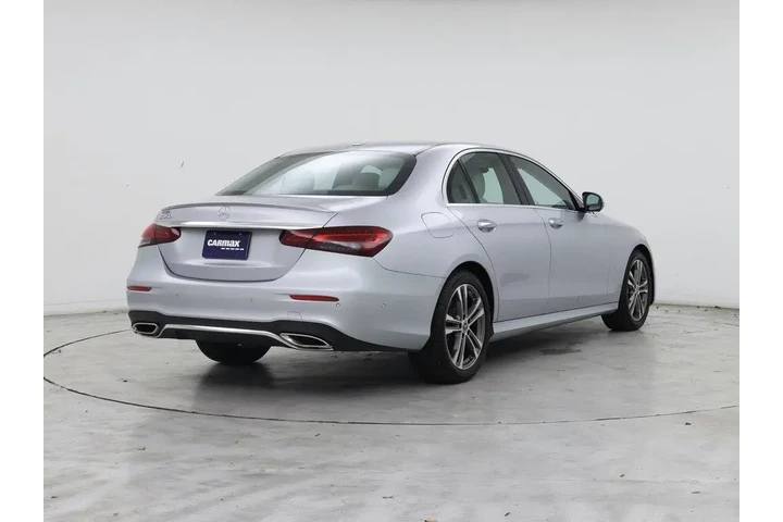 $35998 : Mercedes-Benz E-Class 2022 E image 8