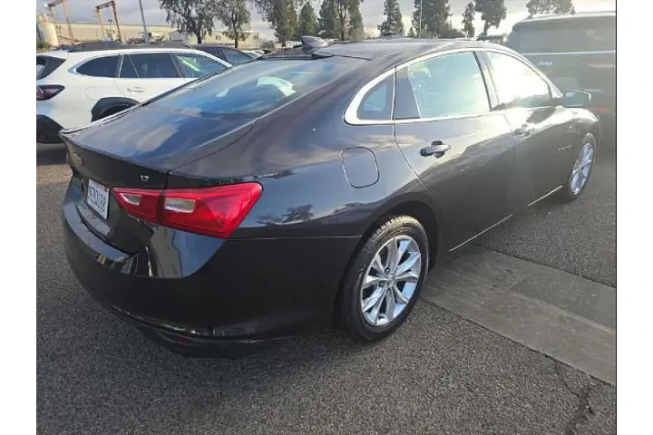 $15995 : Chevrolet Malibu 2023 LT 4dr image 3
