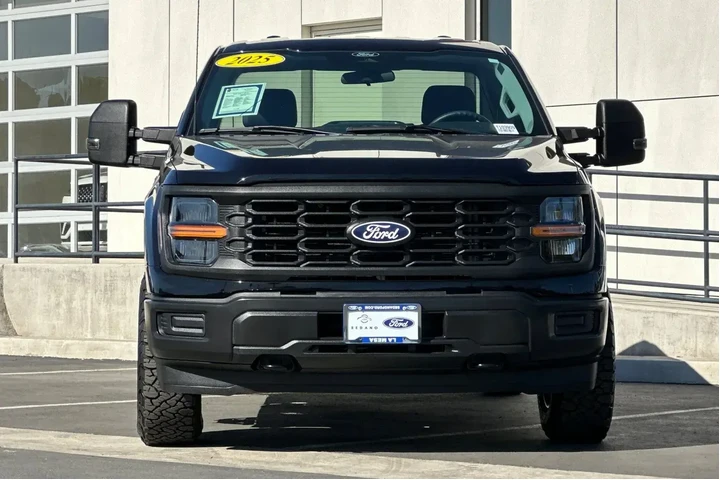 $39900 : Ford F-150 2025 4x4 XL 2dr R image 8