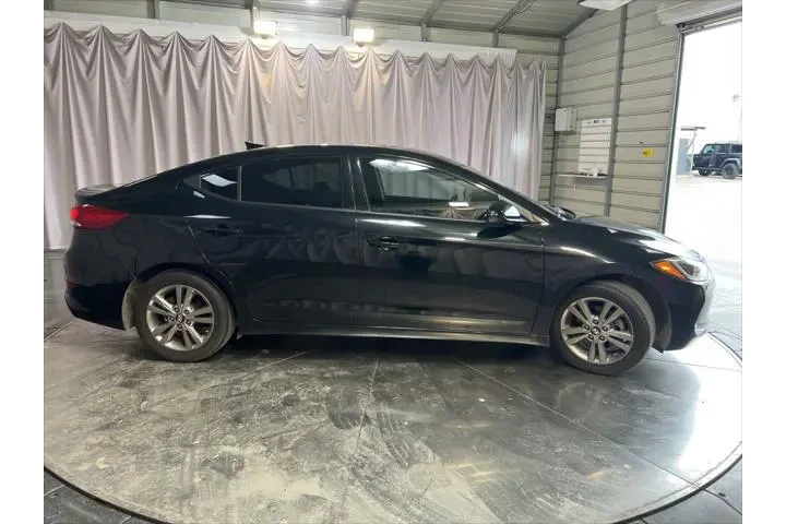 $11495 : Hyundai ELANTRA 2018 Value E image 4