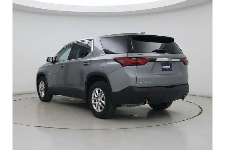 $27998 : Chevrolet Traverse 2023 LS 4 image 2