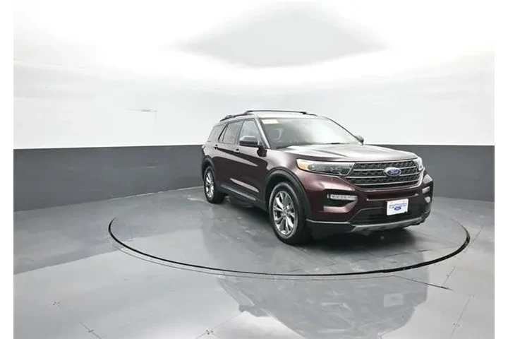 $25037 : Ford Explorer 2022 XLT 4dr S image 2