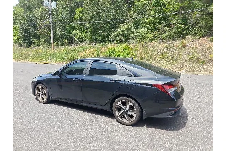 $19590 : Hyundai ELANTRA 2023 SEL 4dr image 4