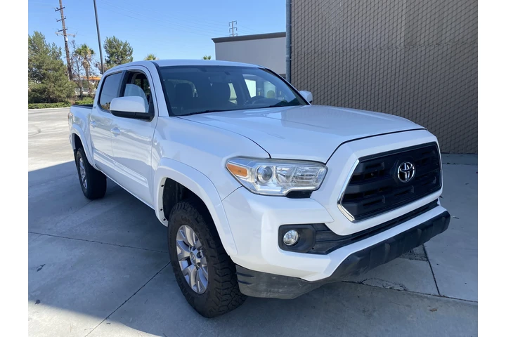 $18900 : Toyota Tacoma 2017 4x4 image 2