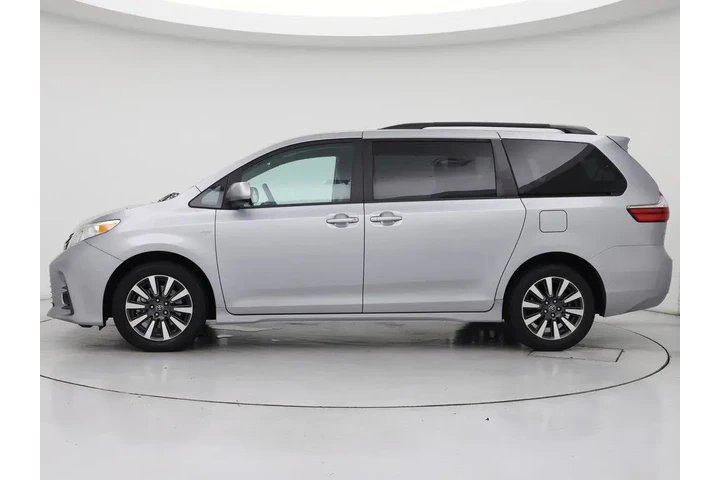 $35998 : Toyota Sienna 2018 AWD LE 7- image 3