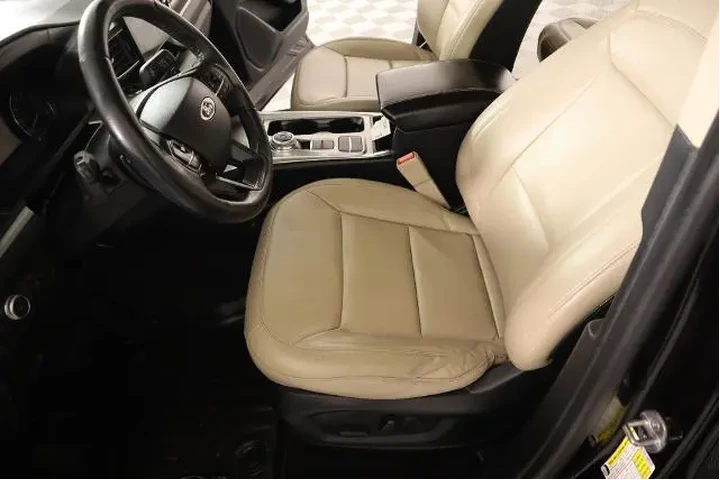 $18399 : Ford Explorer 2020 XLT 4dr S image 10