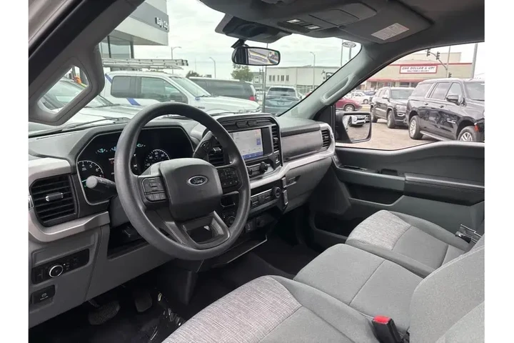 $39988 : Ford F-150 2023 4x4 XL 4dr S image 7