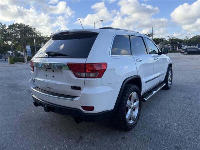 $9977 : 2013 Grand Cherokee Overland image 7