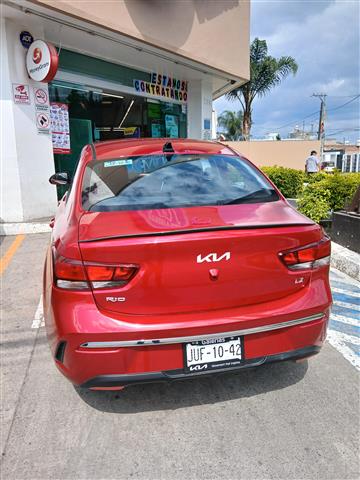 $295000 : Kia Rio LX aut.2023, como Nuev image 2