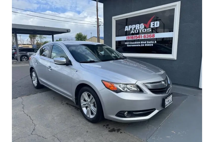 $7998 : 2013 ILX 1.5L Hybrid w/Tech image 2