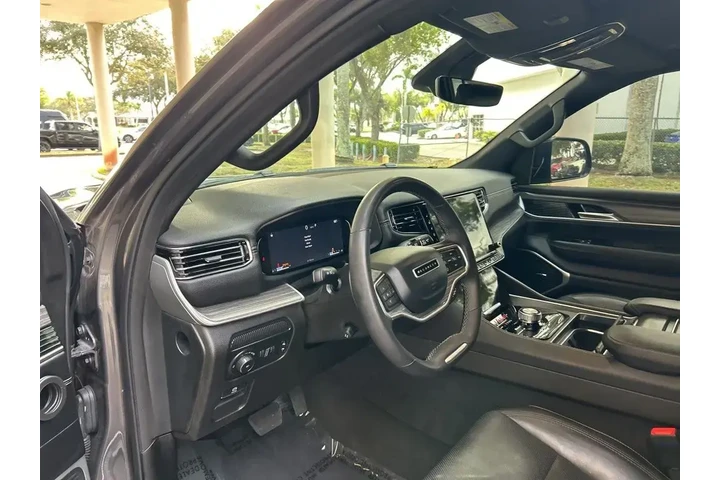 $35271 : Jeep Wagoneer L 2023 4x4 Ser image 6