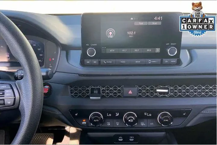 $25985 : Honda Accord 2024 EX 4dr Sed image 6