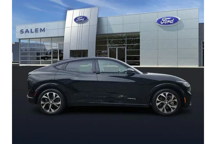 $33453 : Ford Mustang Mach-E 2023 AWD image 2