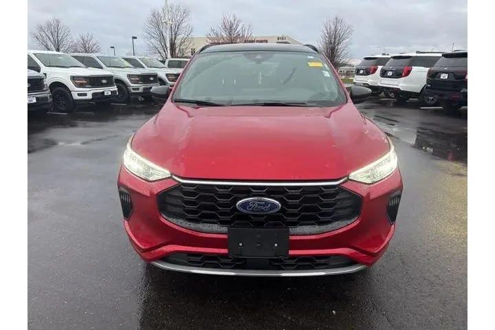 $25000 : Ford Escape 2023 AWD ST-Line image 2