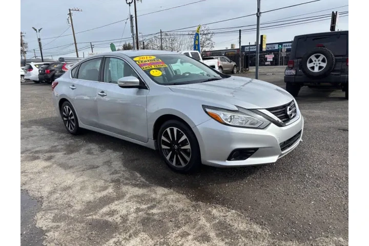 $11999 : 2018 Altima 2.5 SL image 3