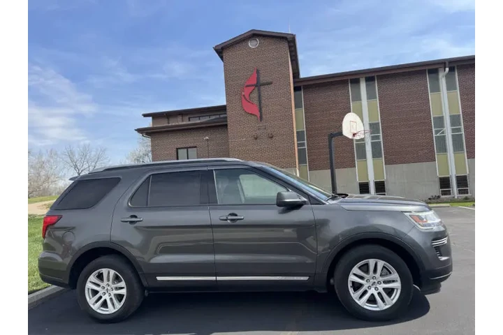 $12999 : 2018 Explorer XLT image 5