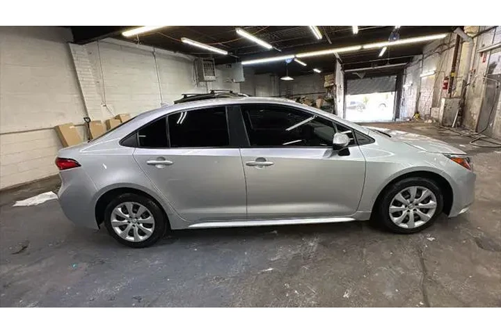 $14645 : Toyota Corolla 2022 LE 4dr S image 6