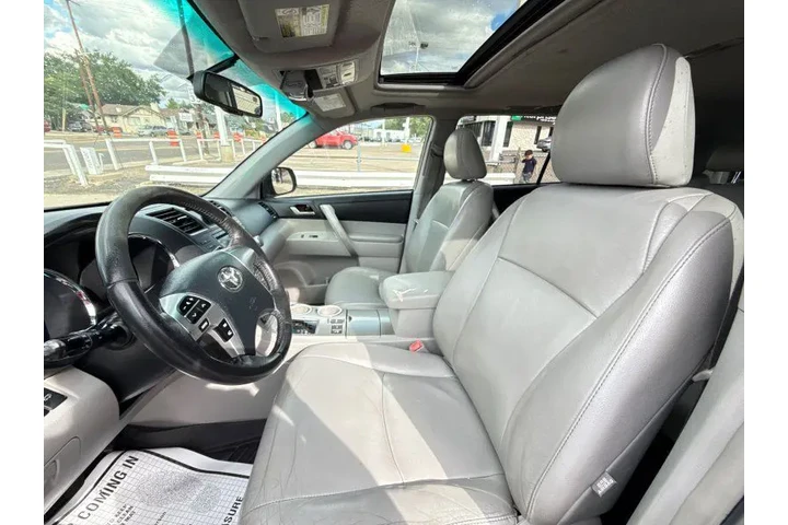 $11495 : 2012 Highlander SE V6 image 10