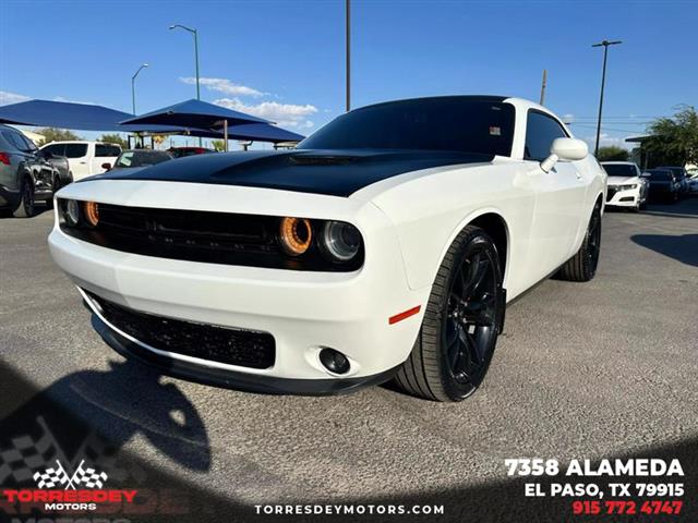 $19995 : Pre-Owned 2018 Challenger SXT image 1