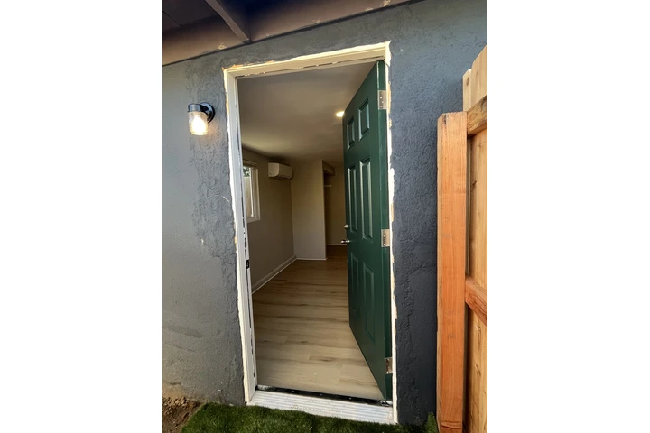 $1400 : Estudio en renta image 3