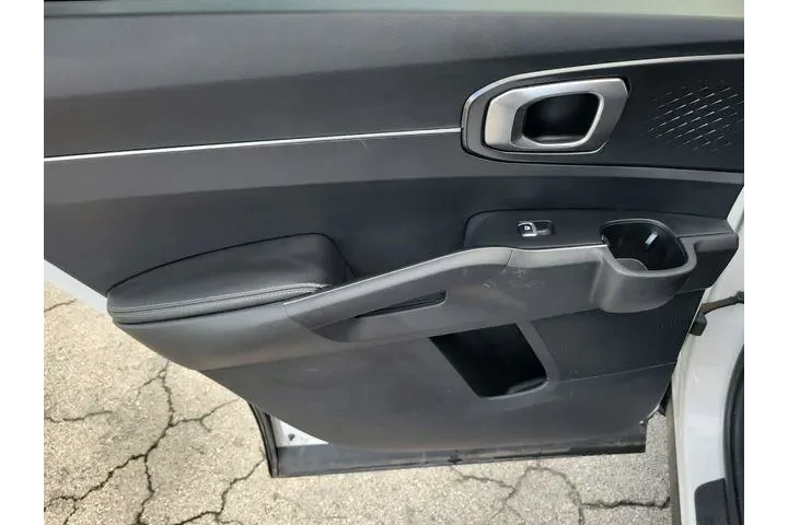 $22990 : Kia Sorento 2024 S 4dr SUV image 9