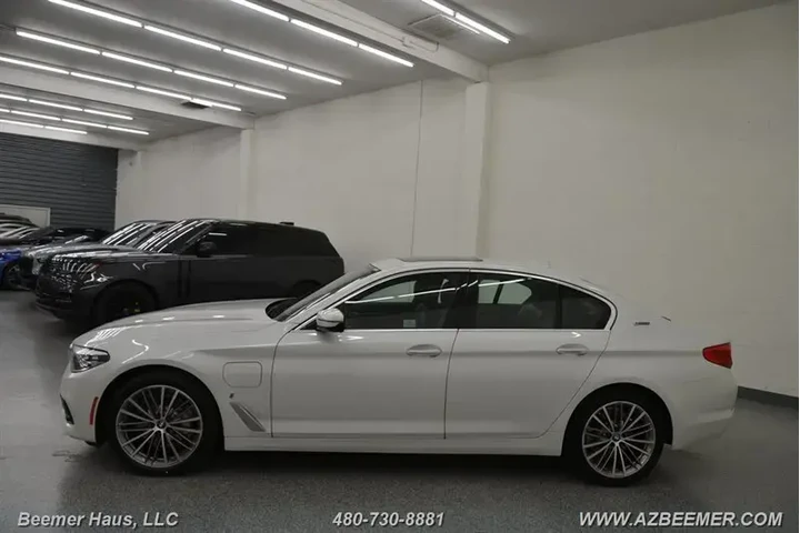 $24998 : BMW 5 Series 2018 530e iPerf image 4
