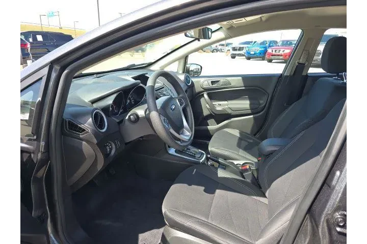 $12000 : Ford Fiesta 2019 SE 4dr Hatc image 10