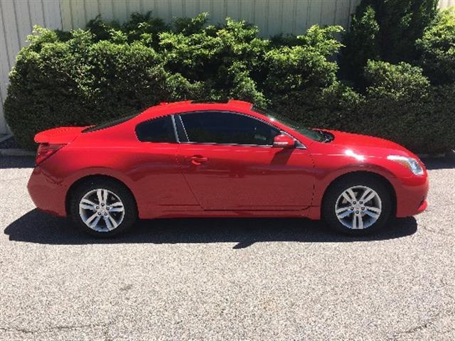 $4000 : 2012 Nissan Altima S COUPE image 1