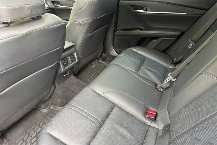 $36900 : Toyota Camry 2025 XSE 4dr Se image 8