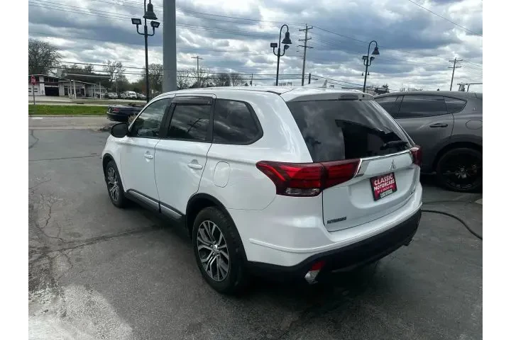 $13995 : 2017 OUTLANDER image 7