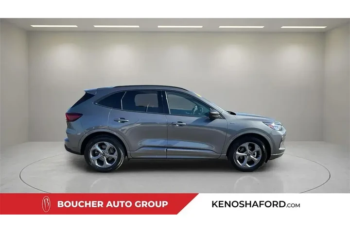 $19595 : Ford Escape 2023 ST-Line 4dr image 5
