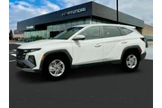 $29824 : Hyundai TUCSON 2025 SE 4dr S thumbnail