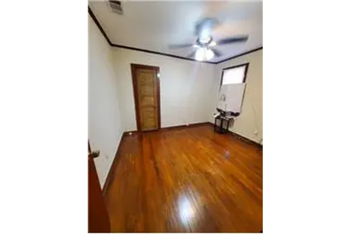 $1600 : Rental property with 3 bedro image 10