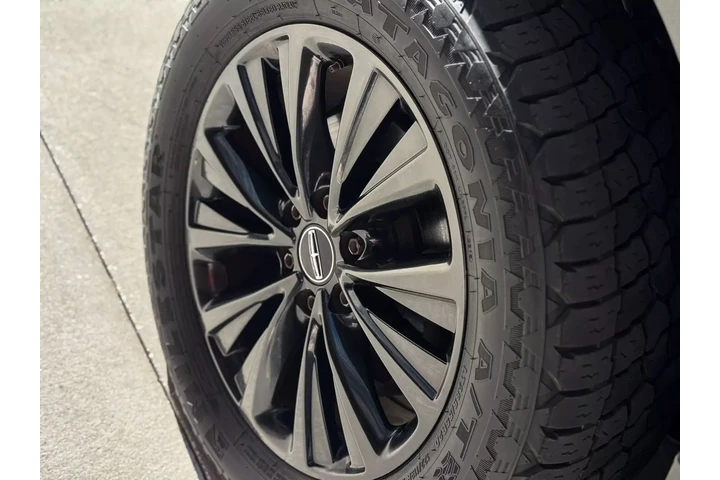 $14990 : 2016 LINCOLN NAVIGATOR L image 1