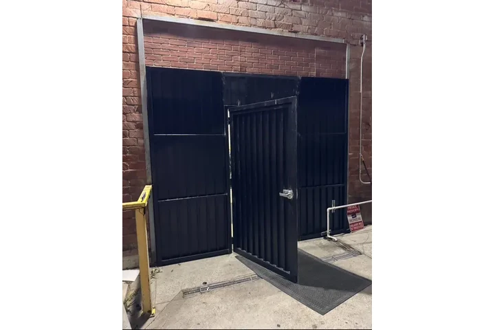 Instalación de cercas y puerta image 5