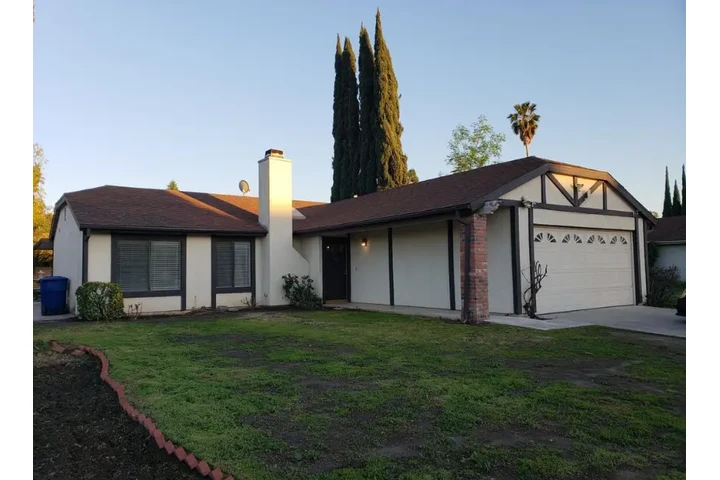 $2390 : Beautiful 2bed in LA image 1